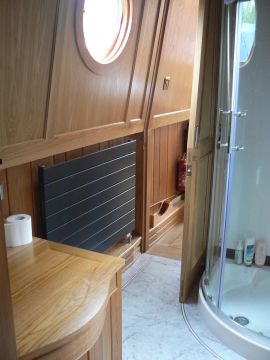 photo of shower room from forward