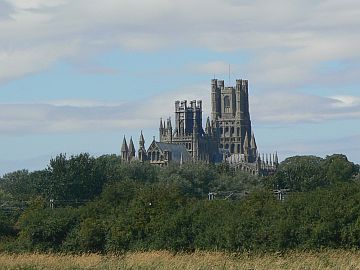 photo of Ely Cathedral from downstream on river