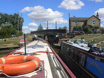 photo approaching Salter's Lode Lock