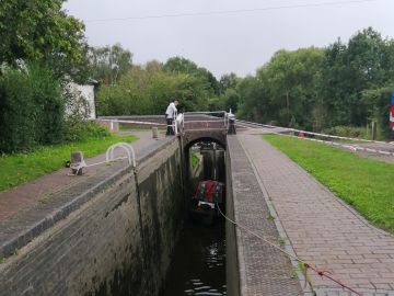 photo of sunken boat at Botterham