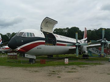 photo of cargo aircraft